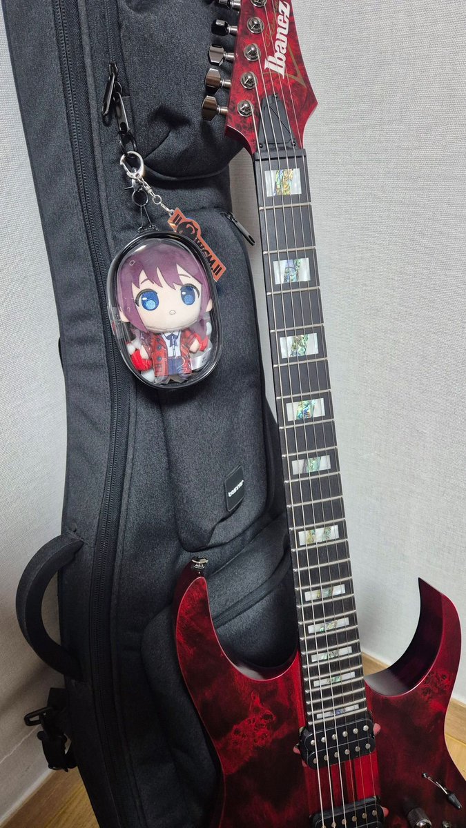 풀링 오프 기법 뭔가 깨달은 것 같다.

줄을 살짝 튕기듯이 땐다는 것을 단순히 개념적으로 알고 있었던 그동안과 달리 뭔가 감각적으로 체득이 된 것 같다

나는 강해지고 있어👊