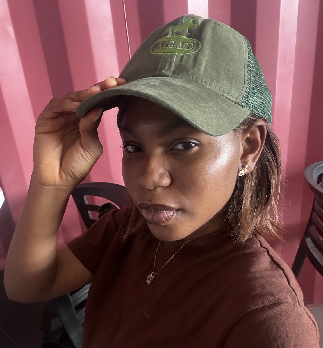 _devHelen's tweet image. Re-introducing myself so the right audience sees this before the year ends 

I’m Helen, a web developer who builds clean, functional, user-friendly sites…and honestly? I genuinely enjoy building. Curious and capable. Exploring web3 

I create content and manage socials as well…