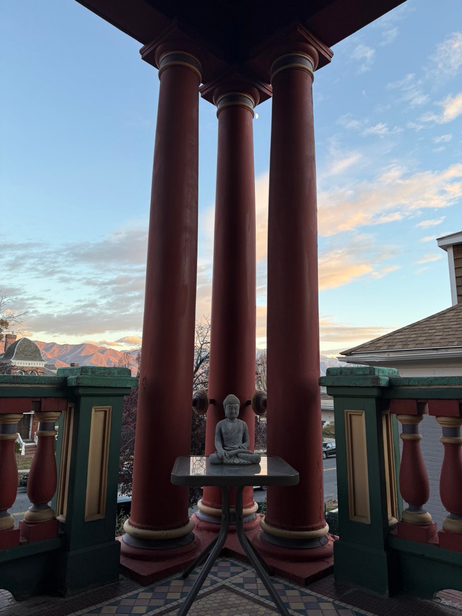 Genpo Roshi and Kanzeon sangha are in Salt Lake City this week for our Rohatsu retreat.  Rohatsu celebrates the Buddha's enlightenment. 
Pictured: Buddha on the front porch. ☸️