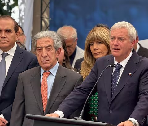 Carly XCX tweet media