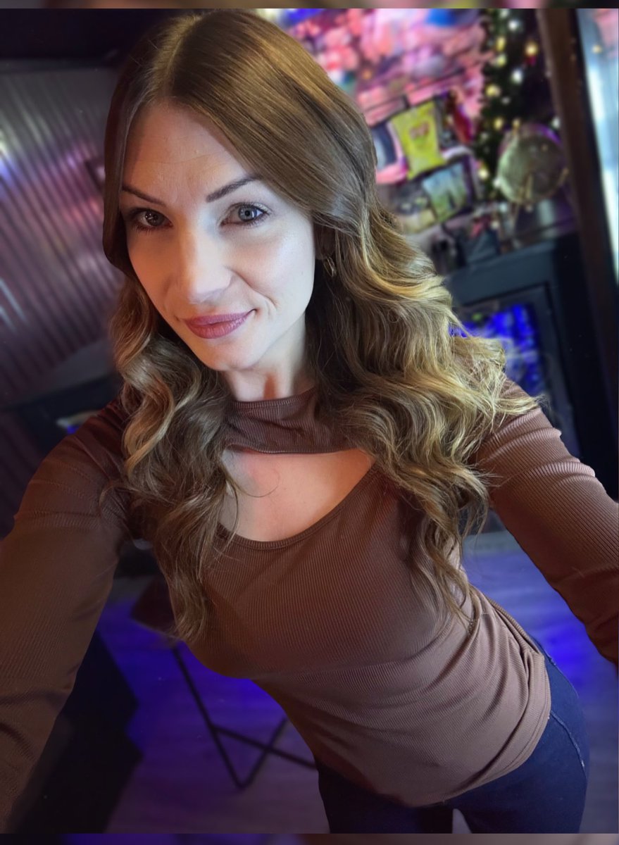 MissFata1ity tweet media