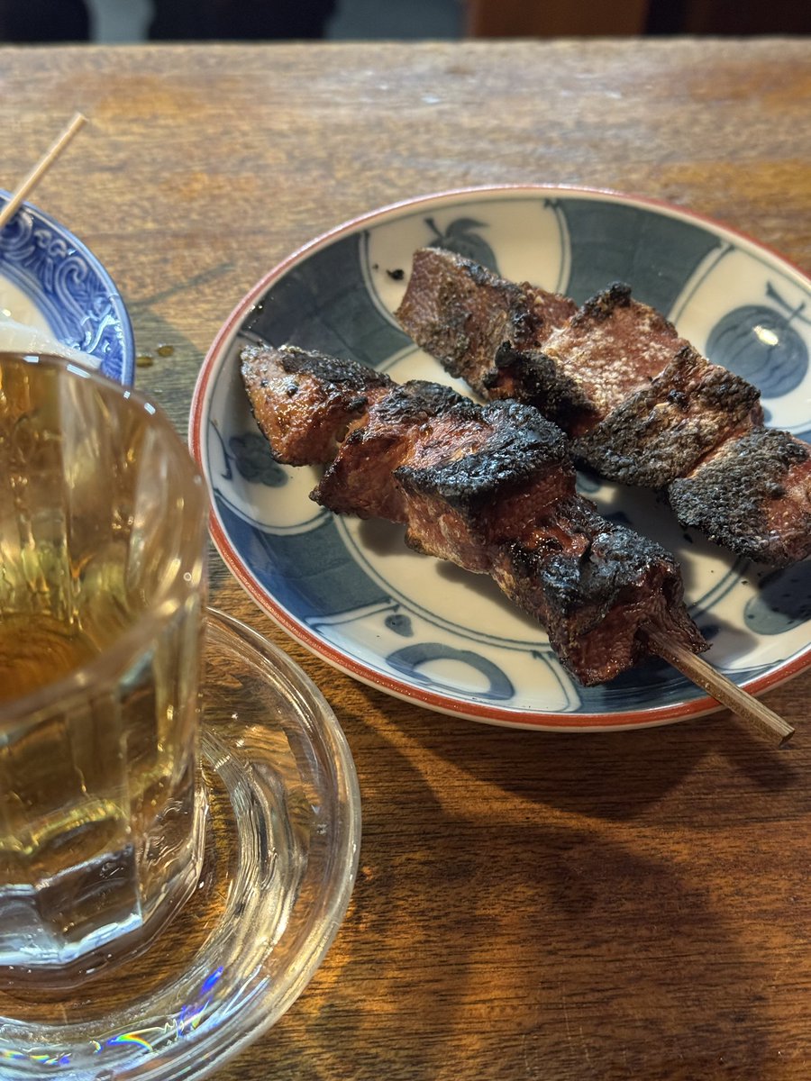 tinytinykingdom's tweet image. 今宵も、話題はニュー宇エラ、あんちゃんに、渋谷店までチャリで行けよ！なんて言われる店長もいれば、今日はアサヒな三ツ矢サイダーが復活と、おいしい😋だけじゃすまないレバウスジオです😅
#宇め割にサイダーするとうめわり酎ハイになるかな