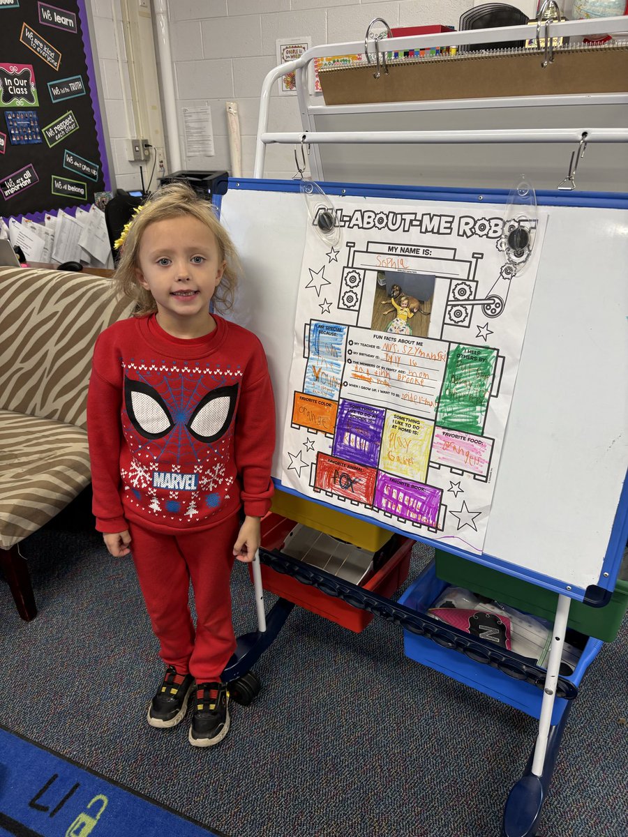 Meet our Star Student! 🤩 She likes Spiderman, orange, foxes, and recess!