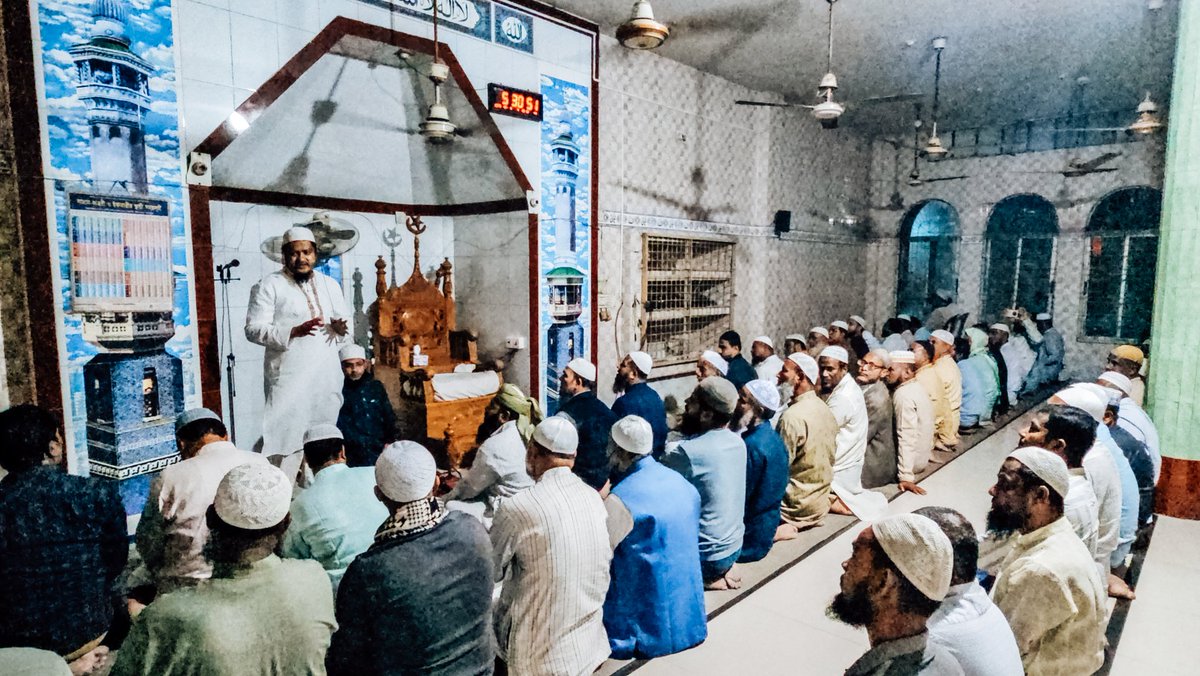 AbdulZabbarBd's tweet image. কুতুবপুরের মাহমুদপুর করিম মার্কেট মসজিদে মাগরিবের নামাজের পর মুসল্লিদের সাথে মতবিনিময় করছেন জামায়াতে ইসলামী মনোনীত এমপি প্রার্থী মাওলানা আবদুল জব্বার।

#AdminPost
#abdul_zabbar
#naryangonj4
#vote_for_abdulzabbar 
#VoteForDaripalla 
#চলো_একসাথে_গড়ি_বাংলাদেশ