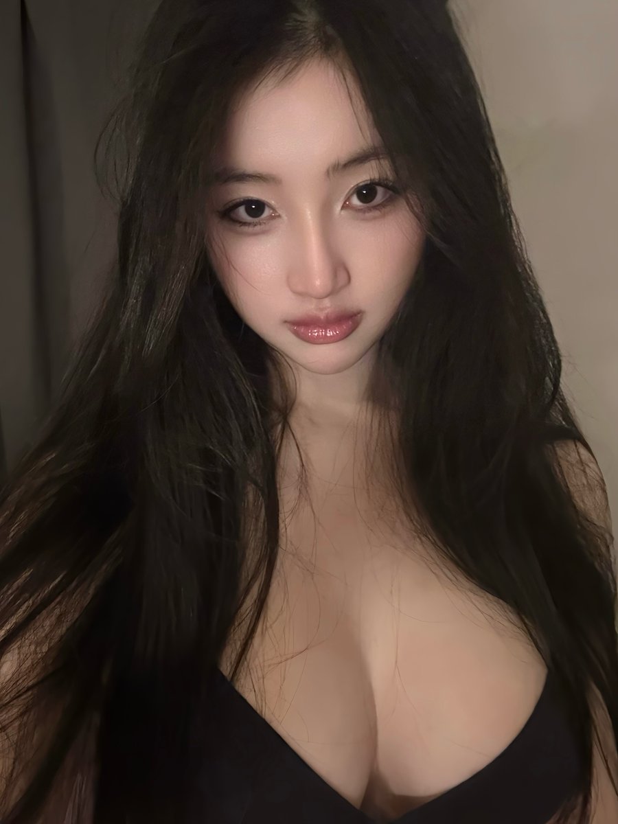 reckIewss's tweet image. Guess I'm sleeping by myself (again) tonight. Huhu–