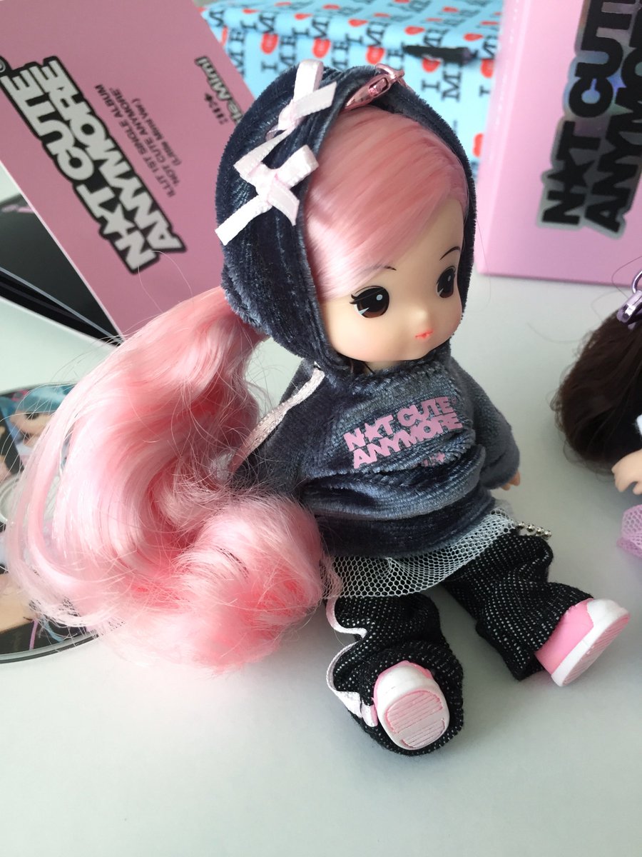 luzrosadafairy's tweet image. I'm not cute anymore ho ~~ 👩🏻‍❤️‍💋‍👩🏼 🧶