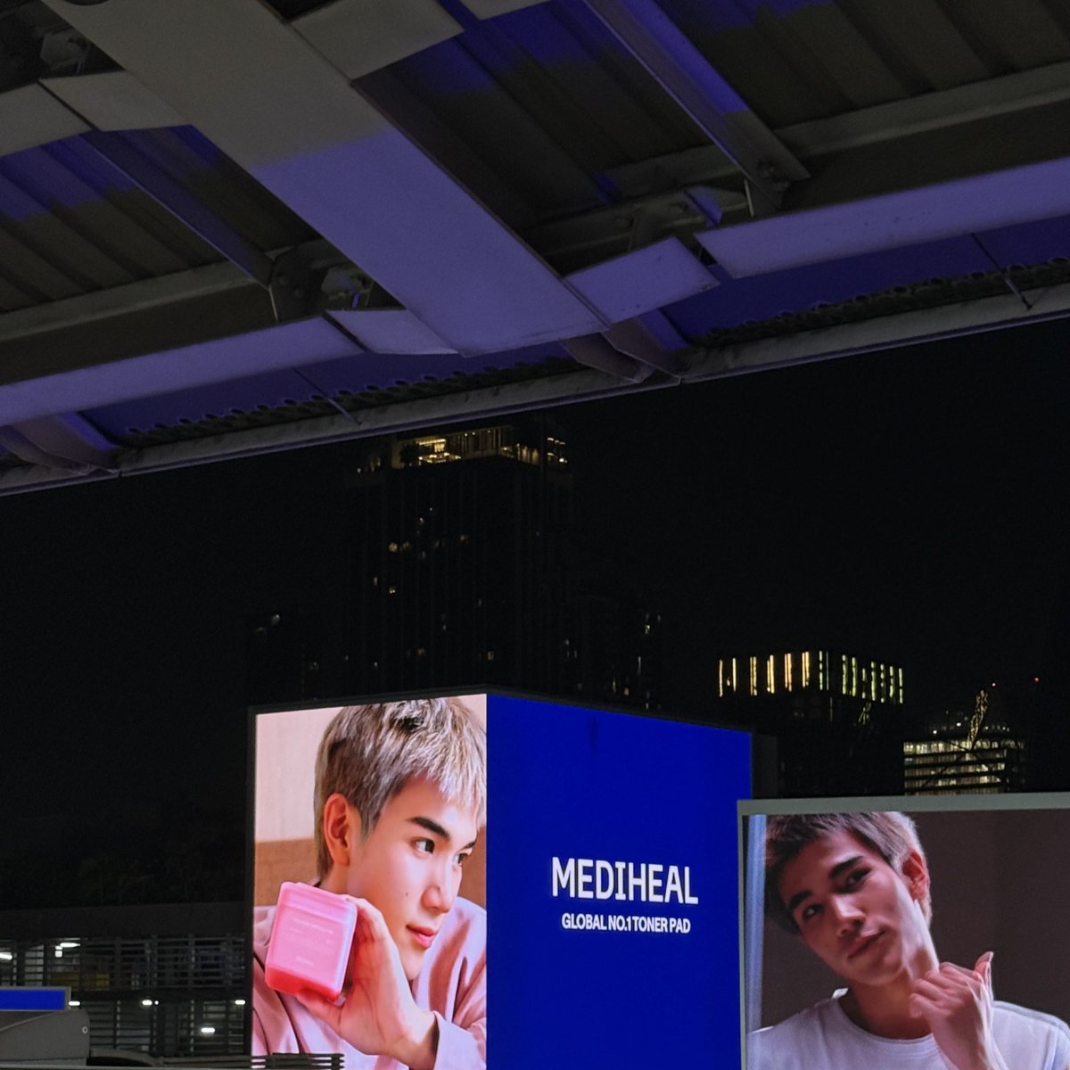 เจอน้องโฟ้ดทุกวันเยยยย💖

#MEDIHEALFOURTHinBKK #FourthIsAllAround
#MEDIHEALThailand #MEDIHEALFOURTH
#Fourthnattawat #โฟร์ทณัฐวรรธน์