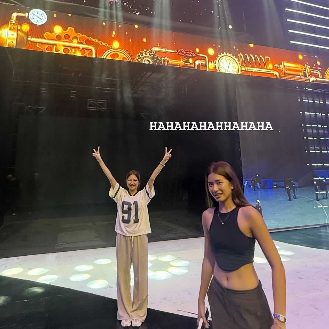 Fave pose 😚                            Fave Person🥰