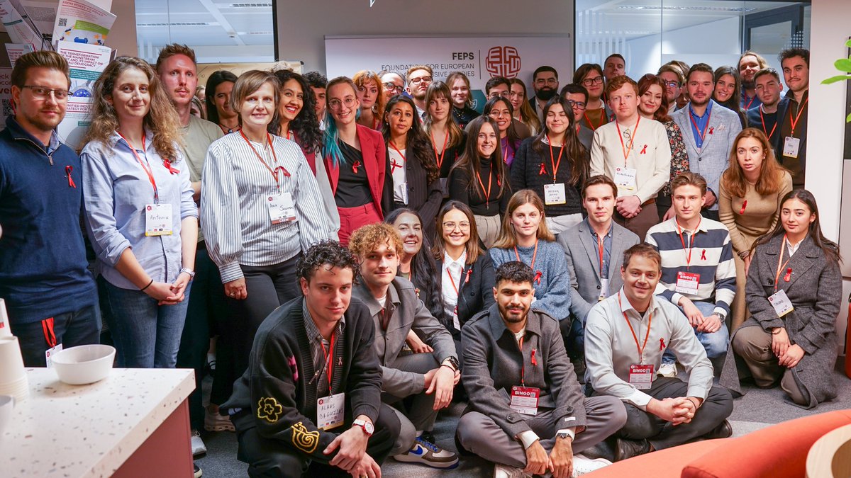 <a href="/LaszloAndorEU/">László Andor</a> <a href="/FES_FoW/">FES Future of Work</a> <a href="/RennerInstitut/">Karl-Renner-Institut</a> <a href="/EteronorgEn/">Eteron Institute (english)</a> <a href="/FAE_pl/">Fund. Amicus Europae</a> <a href="/ireneuszbil/">Ireneusz Bil</a> <a href="/AnneVanLancker/">Anne Van Lancker</a> <a href="/Solidar_EU/">SOLIDAR & SOLIDAR Foundation</a> <a href="/MPereiraJoao/">João Martins Pereira</a> <a href="/YESocialists/">Young European Socialists</a> <a href="/stobrecht/">Sascha Obrecht</a> <a href="/SCHIEDER/">Andreas Schieder</a> The Annual Autumn Academy #FEPSAAA commemorates #WorldAIDSDay with a presentation by FEPS Policy Analyst on Digital Monty Aal.
🔗bit.ly/FEPSAAA2025

🔴Under the theme, "Overcoming disruption, transforming the AIDS response", #FEPSAAA reaffirmed the call to continue on years