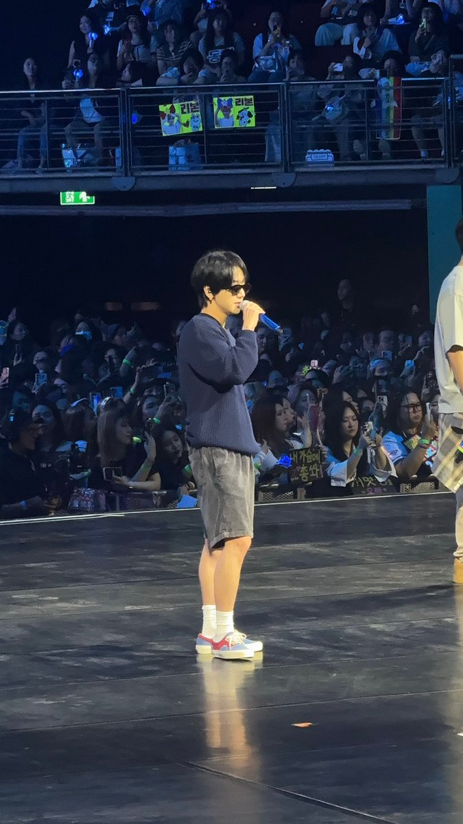 CHyunxin's tweet image. The picture might be a bit blurry, but it&apos;s still super cute ૮₍ ˶•ᴗ•˶₎ა