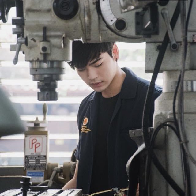 ccccNtn's tweet image. รูปพี่มาร์คเอสไอผ่านหน้า ทล เป็นร้อยรอบ ยอมรับว่าไม่เคยเห็นรูปนี้ ได้ไง