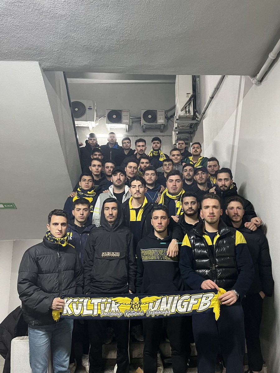 unigfbkultur's tweet photo. ŞANLI FENERBAHÇE EMEĞİMİZİN ADI!

FENERBAHÇE’MİZİ Kültür UNIGFB olarak galatasaray karşısında yalnız bırakmadık.

#UNIGFB https://t.co/ZiKMcpIPWF