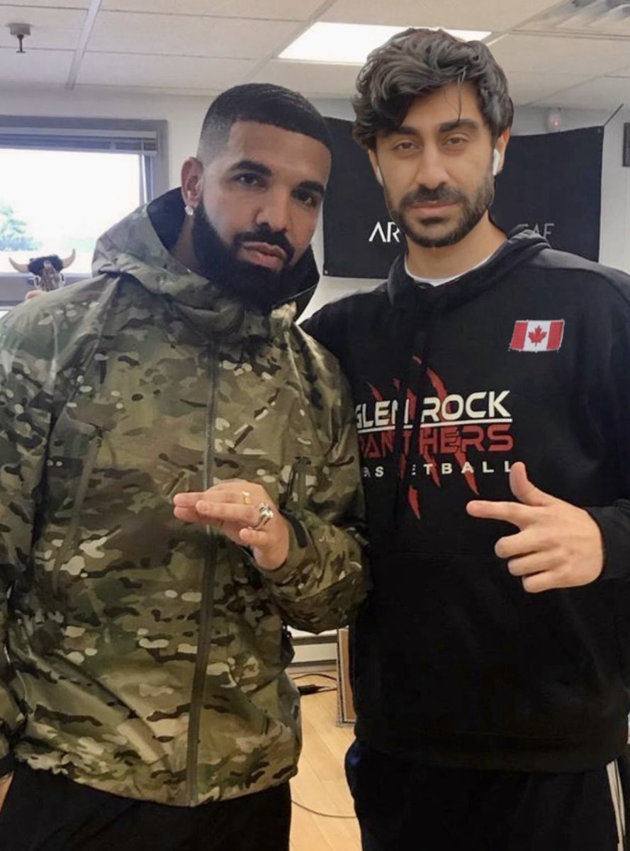 sahibcantsingh's tweet image. When Aubrey first came to me with a draft of &quot;certified lover boy&quot; I told him it was shit. He immediately got defensive &quot;thats crazy mans rlly tryna violate his bredrin like dat&quot;. it wasn&apos;t until I got a bit physical w him that he was able to really hear me. I put my finger to…