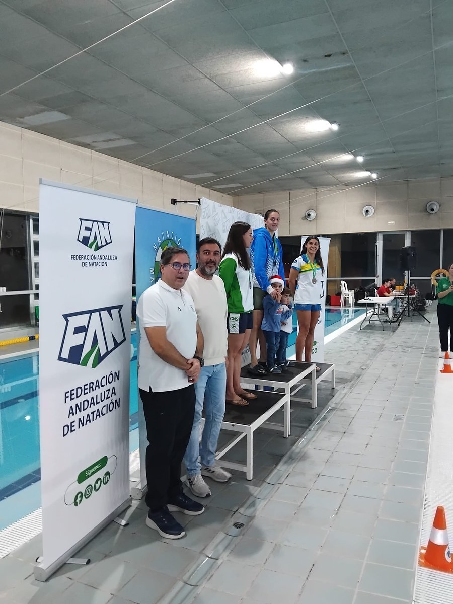CNMAIRENA's tweet photo. 🏊‍♀️ Fin de semana de competición en casa. Nuestra sede acogió el CTO de Andalucía de Larga Distancia con gran participación del equipo. 💙

🥉 Destacó Sofía Maqueda con un bronce en 3.000 m libre Absoluto Femenino. ¡Felicidades, campeona! 👏

#SentirYVivirComoUnNadador https://t.co/V0u0gmpRHZ