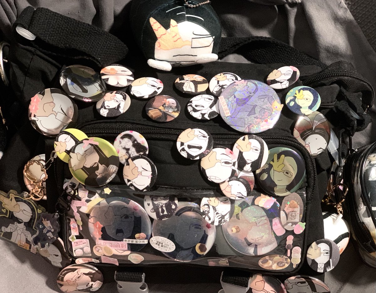 faxpapper's tweet image. realised i never showed my Coral Glasses bag here wtf