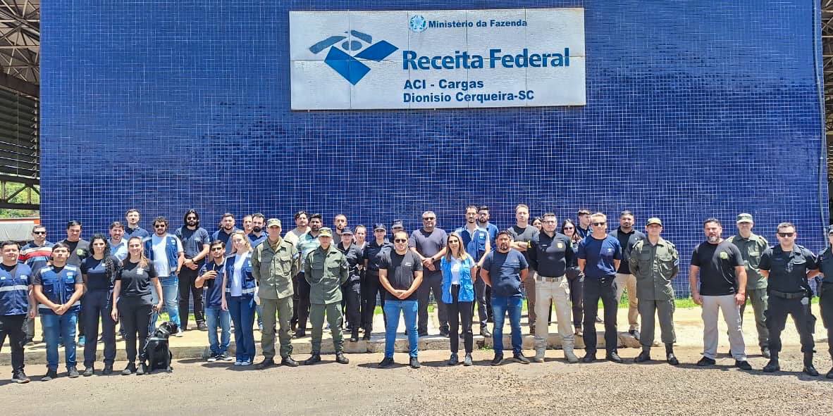 UNODCROCOL's tweet image. #Argentina 🇦🇷| Junto a @ARCA_informa realizamos el 2do “Taller teórico-práctico en frontera para el desmantelamiento de tráficos ilícitos asociados a estructuras criminales en la Región Noreste” #NEA en Misiones, con apoyo de @ItalyMFA_int 🇮🇹. 

#AlertFrontera #CrimenOrganizado
