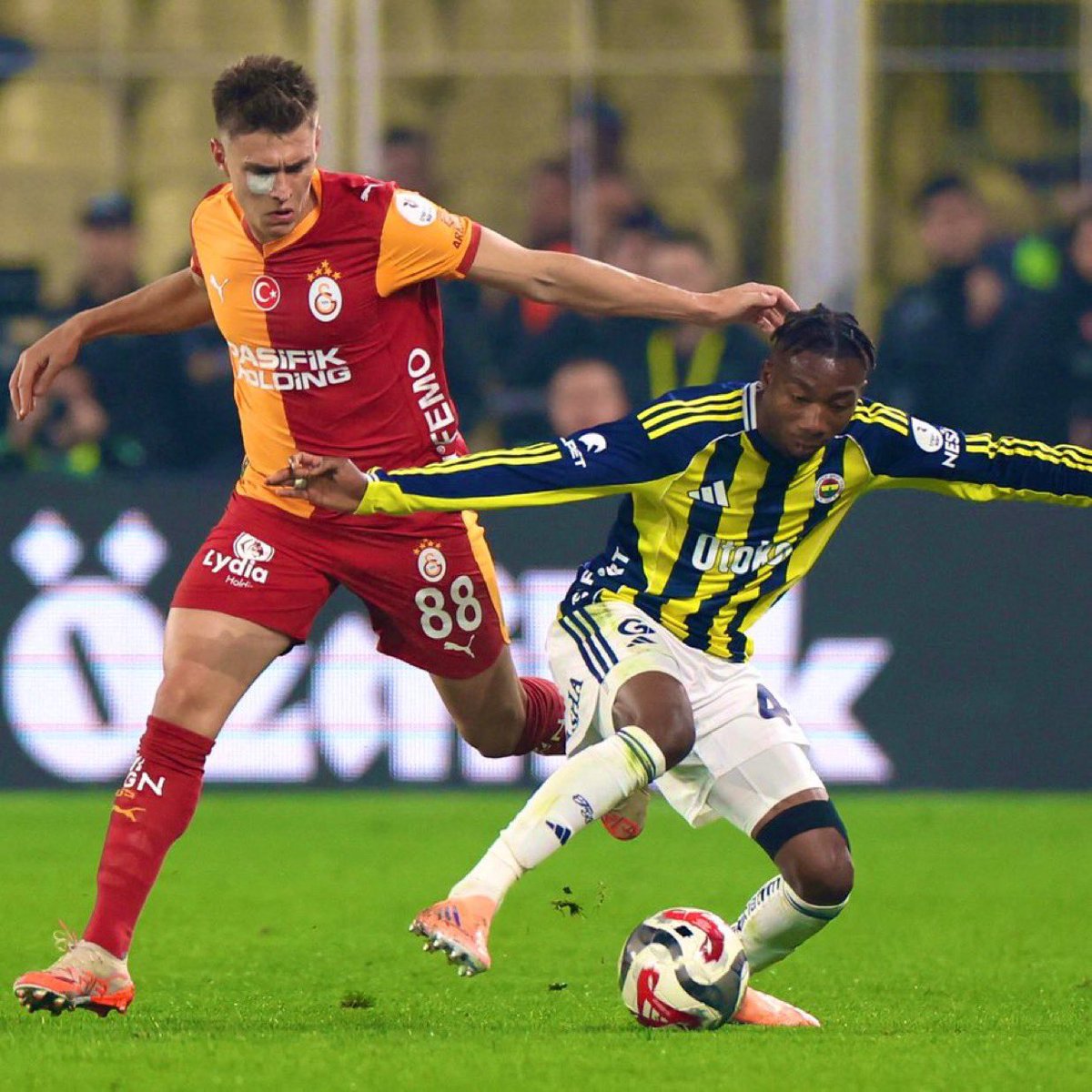 Kazımcan Karataş: "Lider gibi geldik, lider gibi dönüyoruz. Sezon sonunda şampiyon biz olacağız." #GSvFB #FBvsGS