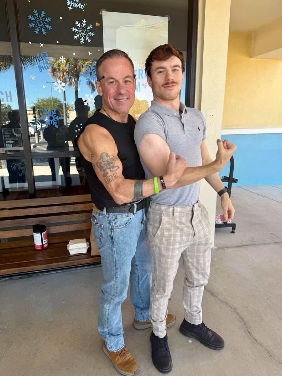 PISDI94_96's tweet image. Help me in wishing my youngest baby Cory a happy 23rd Birthday today.  Time has flown and he&apos;s matured into a great, respectable young man!