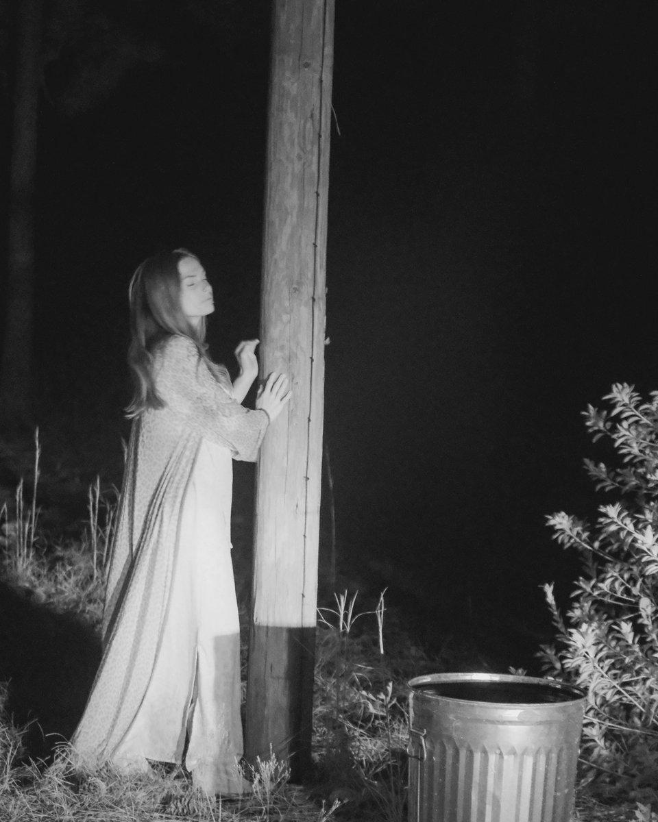 caitthaaagreat's tweet photo. infrared in the dead of night. DATS ME! 📸 https://t.co/bh4HdBhY7q