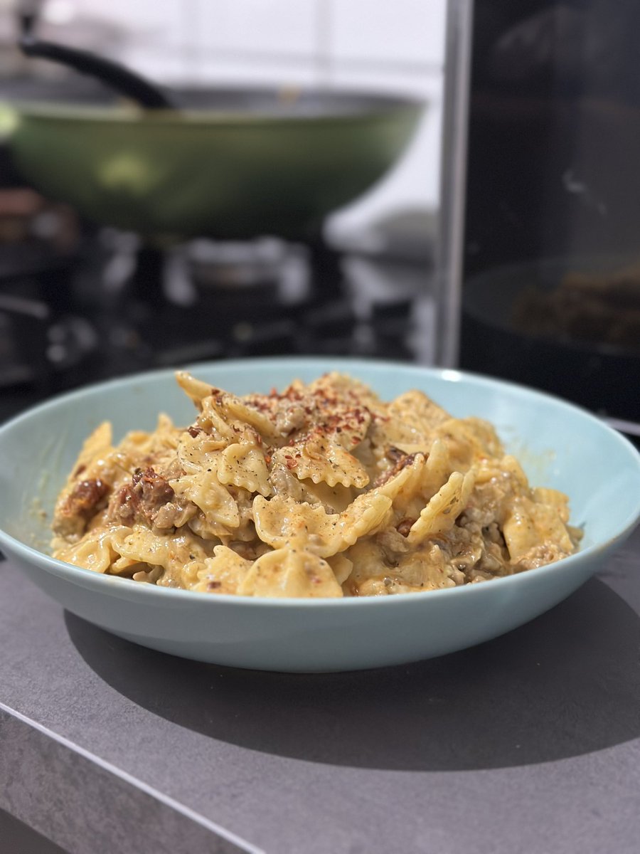 literallyjuste's tweet image. 