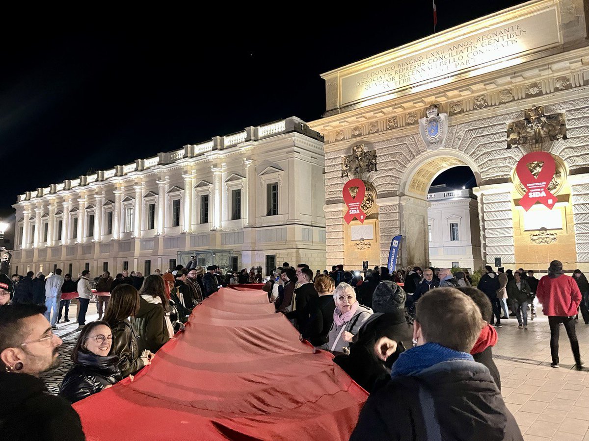 Pour cette journée mondiale de lutte contre le Sida, #Montpellier réaffirme son engagement.

🧣Un engagement envers tous et plus particulièrement les jeunes, à l’heure où une hausse de la séropositivité réapparaît.

👉 À l’Assemblée aussi, les <a href="/socialistesAN/">Députés Socialistes et apparentés</a> s’engagent en