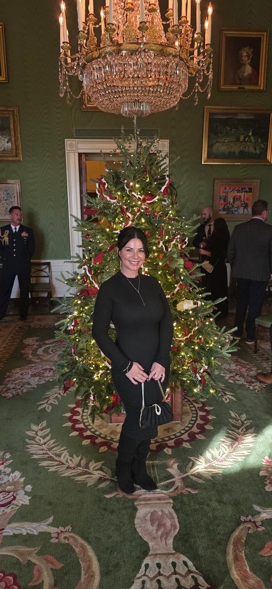 WarlordDilley's tweet image. She&apos;s more than a little excited to be here...🎄