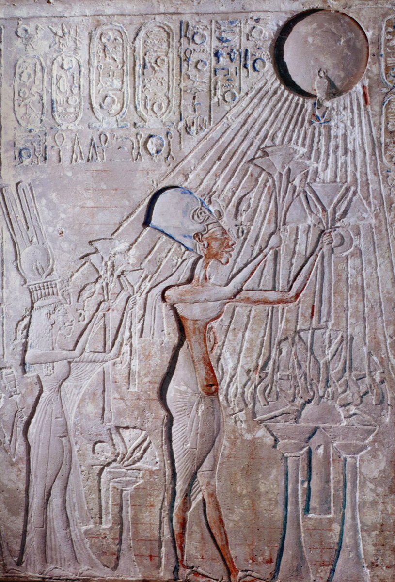 egyptomuseum's tweet photo. Akhenaten &amp; Nefertiti making offerings to the sun-disc Aten, c. 1353-1336 B.C.

Painted limestone, from a royal tomb at Tell el-Amarna (Akhetaten)

Now in the Egyptian Museum, Cairo. TR 10.11.26.4 https://t.co/vIguqY99Ia