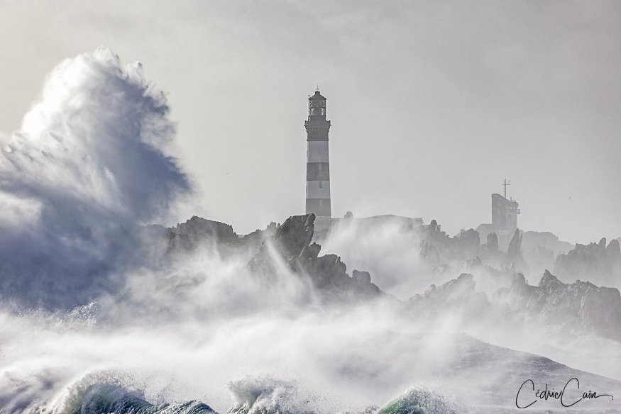 cain_cedric's tweet photo. Une semaine agitée est annoncé c'est semaine sur l'île d'Ouessant, winter is coming !
#ouessant #iledouessant #iroise #merdiroise #letelegramme #ouestfrance #cedriccain #lumieresdouessant #creach #phareducreach #tempete https://t.co/bCfLwveY7Y