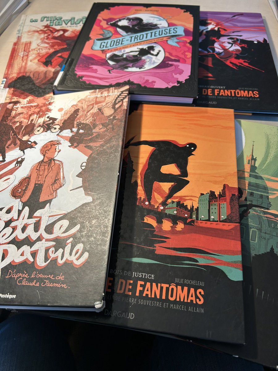 Vendredi prochain, je vais avoir le plaisir de m’entretenir avec Julie Rocheleau à la bibliothèque de l’UQO. À 13h30, pavillon Brault. Julie est la présidente d’honneur du 22ème RVBDG.