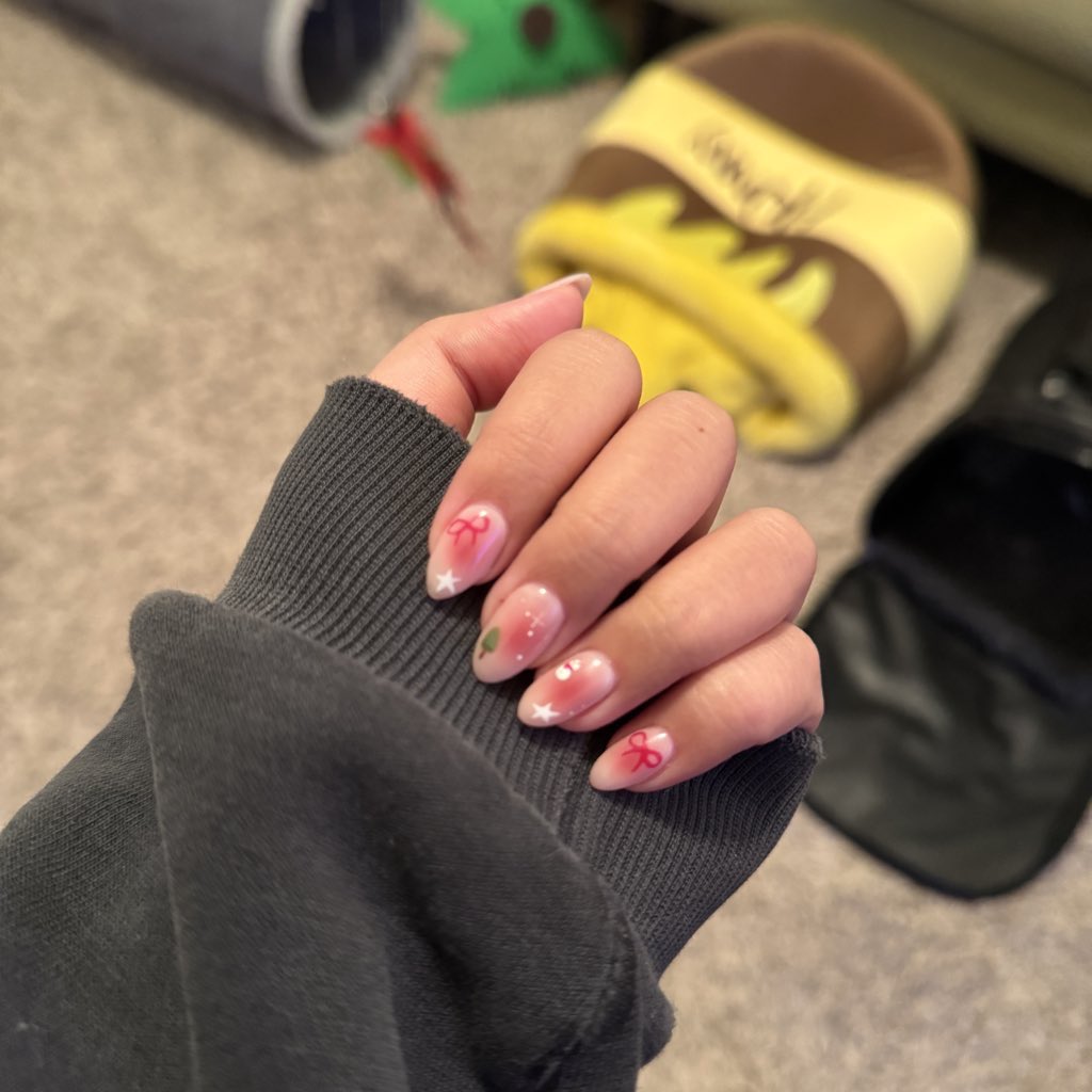 angelina 🌸🐺 tweet media