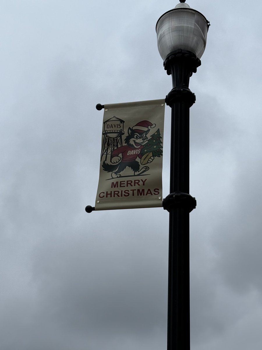 CoachTO4's tweet image. 🐺🔴This place is Special‼️#DavisWolves