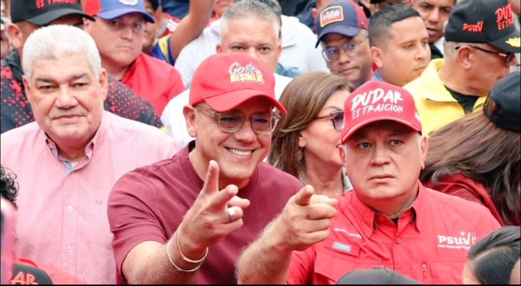 🔴|| El proceso de renovación del PSUV no es un simple trámite: es la reafirmación de un Pueblo que decidió ser protagonista de su propia historia. 🇻🇪
#NavidadConMaduro  #CHCh