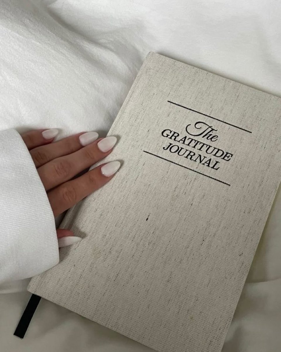 Wiloveart's tweet image. 30 days left. Choose growth every day.