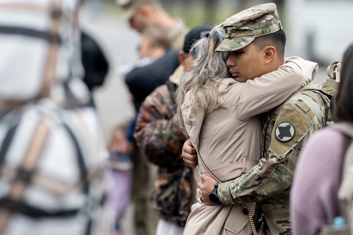 SarahHuckabee's tweet image. Arkansas Guardsmen are headed to D.C. to support a mission to help restore law and order to our nations capital. 

The 142nd is “Always Ready, Always There.” We are grateful for their strength and willingness to serve. We are proud of you, praying for you and thankful for all you…