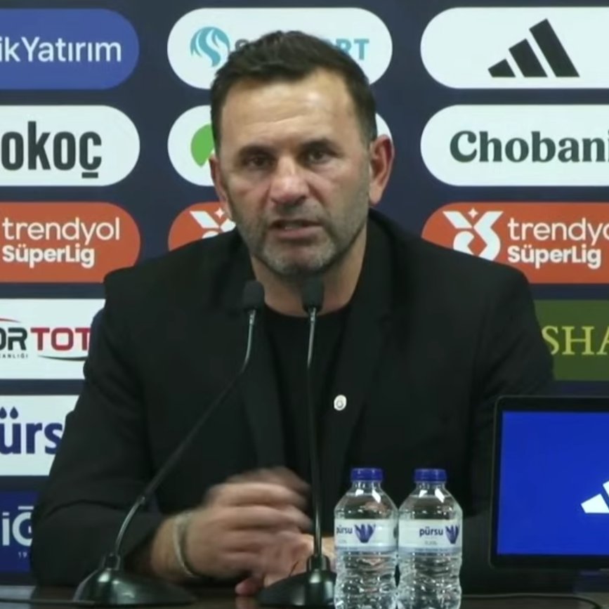 Okan Buruk: "Galatasaray taraftarının ve bizlerin uyanıp ayağa kalkması gerekiyor. Önümüzdeki hafta gücümüzü ve birlikteliğimizi net bir şekilde göstermemiz gerekiyor."