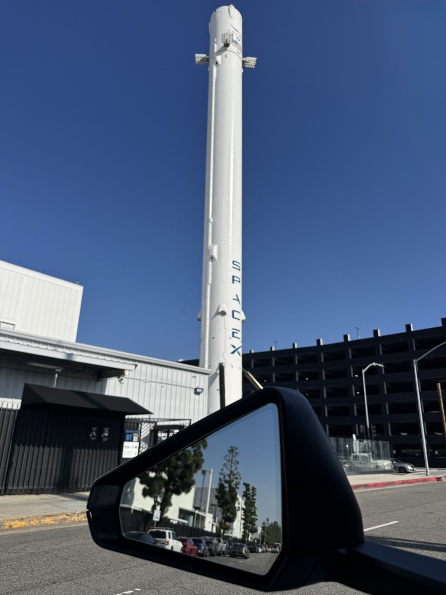 brandontsla's tweet photo. Objects outside of mirror are 🚀 https://t.co/Fw2l2BePmk