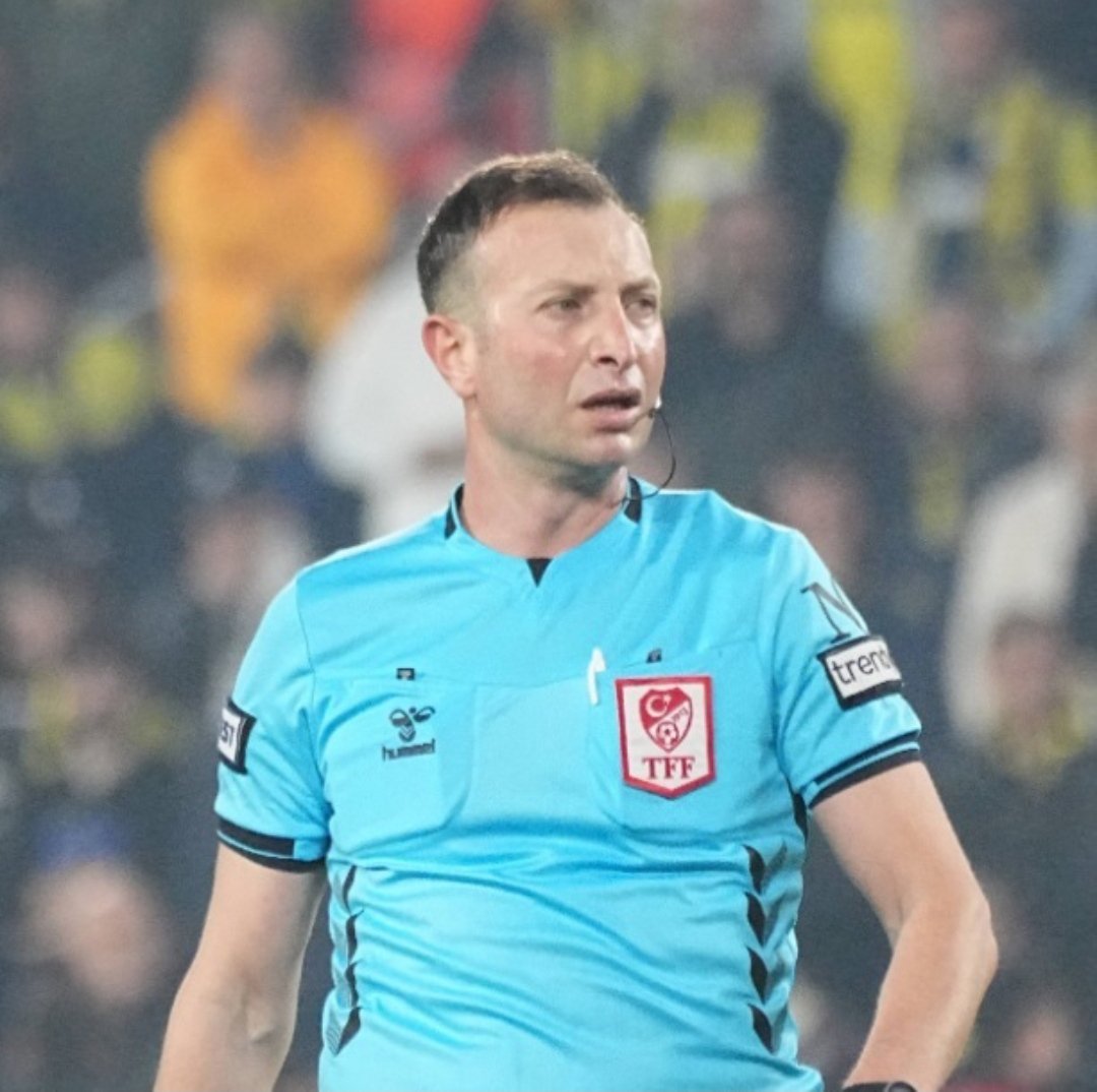 <a href="/HonoreDeBerke/">Honorede</a> ŞEREFİNİZİ KURTARAN ADAM EKTEDİR