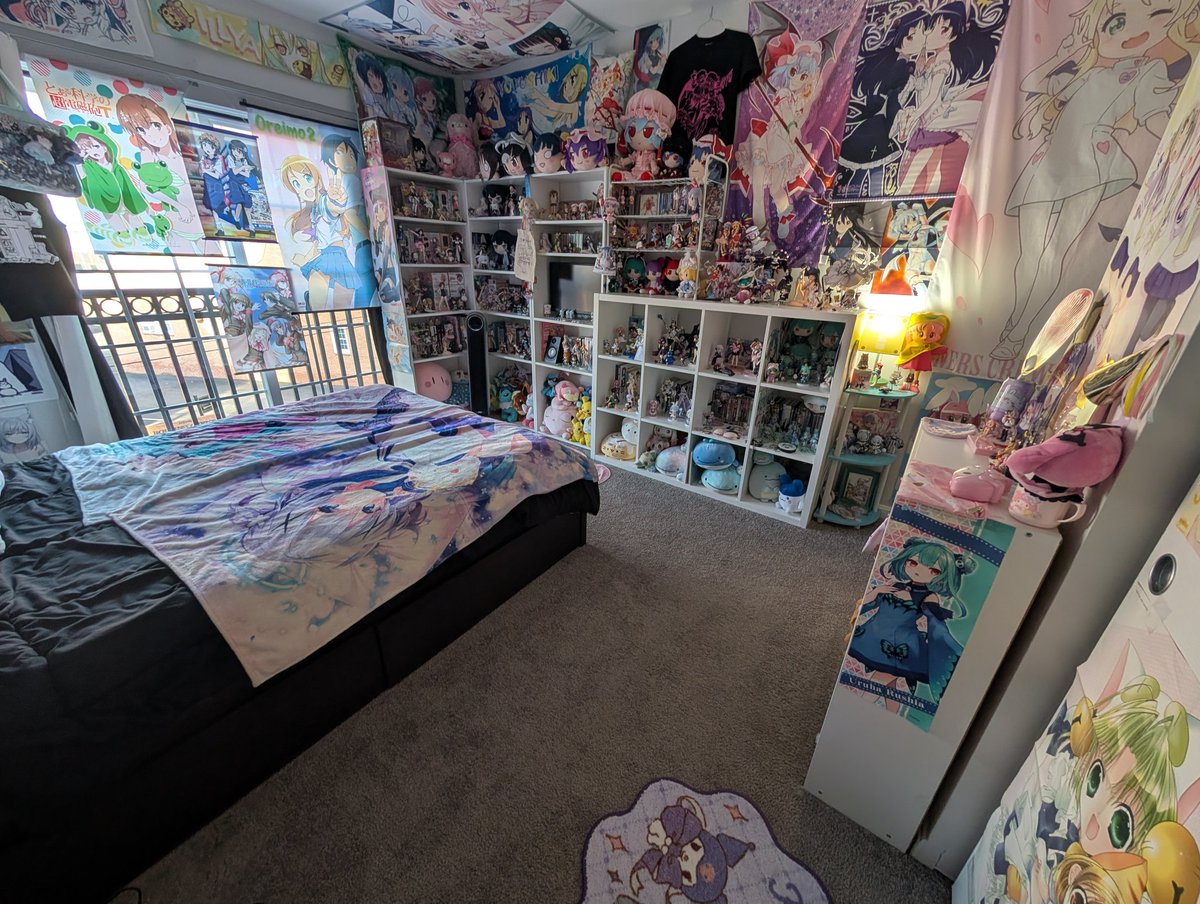 pc9801x's tweet image. the room of a married otaku couple
