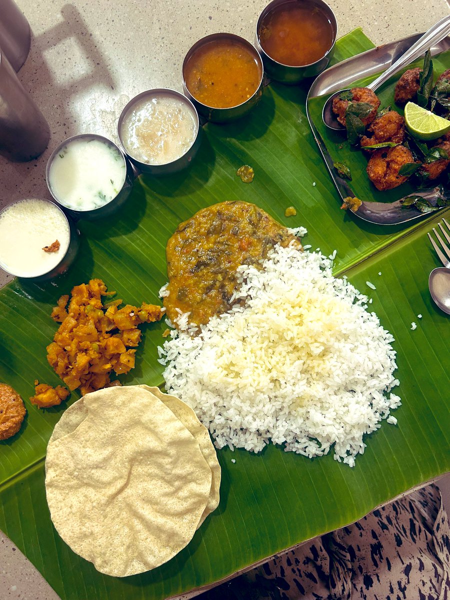 If you’re in Bangalore for <a href="/IBWofficial/">India Blockchain Week (IBW) Conference | 2-3 Dec</a> you must try the Bhojanam /Andhra meal at Nagarjuna. You’ll thank me later.

maps.app.goo.gl/A3SVGjvzzPtXHY…