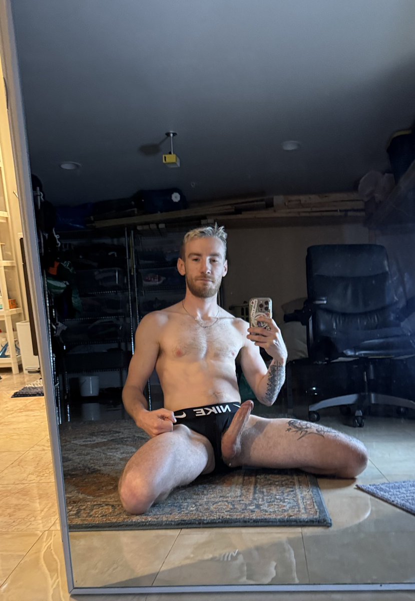 😈🥩🌎 tweet media