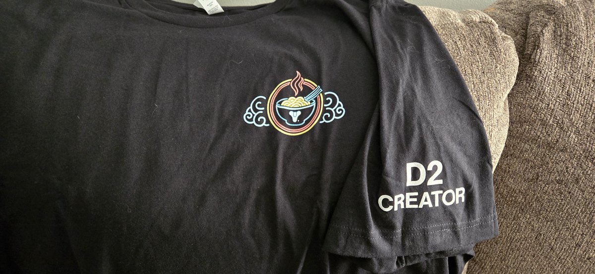 dammit2h3ll's tweet image. Thank you for the shirt @DestinyTheGame @gamesight