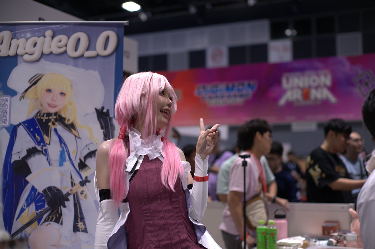 rocketpunchboy's tweet photo. there were alot of cosplayers for sure! some are supercute! #AFASG2025 #AFASG https://t.co/Rsj29vpPM2