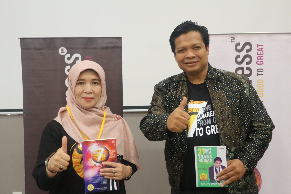 6.  Kepala MAN 1 dan MAN 2 Sukabumi  dalam kelas <a href="/The_7Awareness/">The 7 Awareness Training Center</a>  di Sukabumi, dilatih bagaimana memiliki kebiasaan istimewa dalam program 21 days to be transhuman #naqoy #the7awareness #karakter #leadership