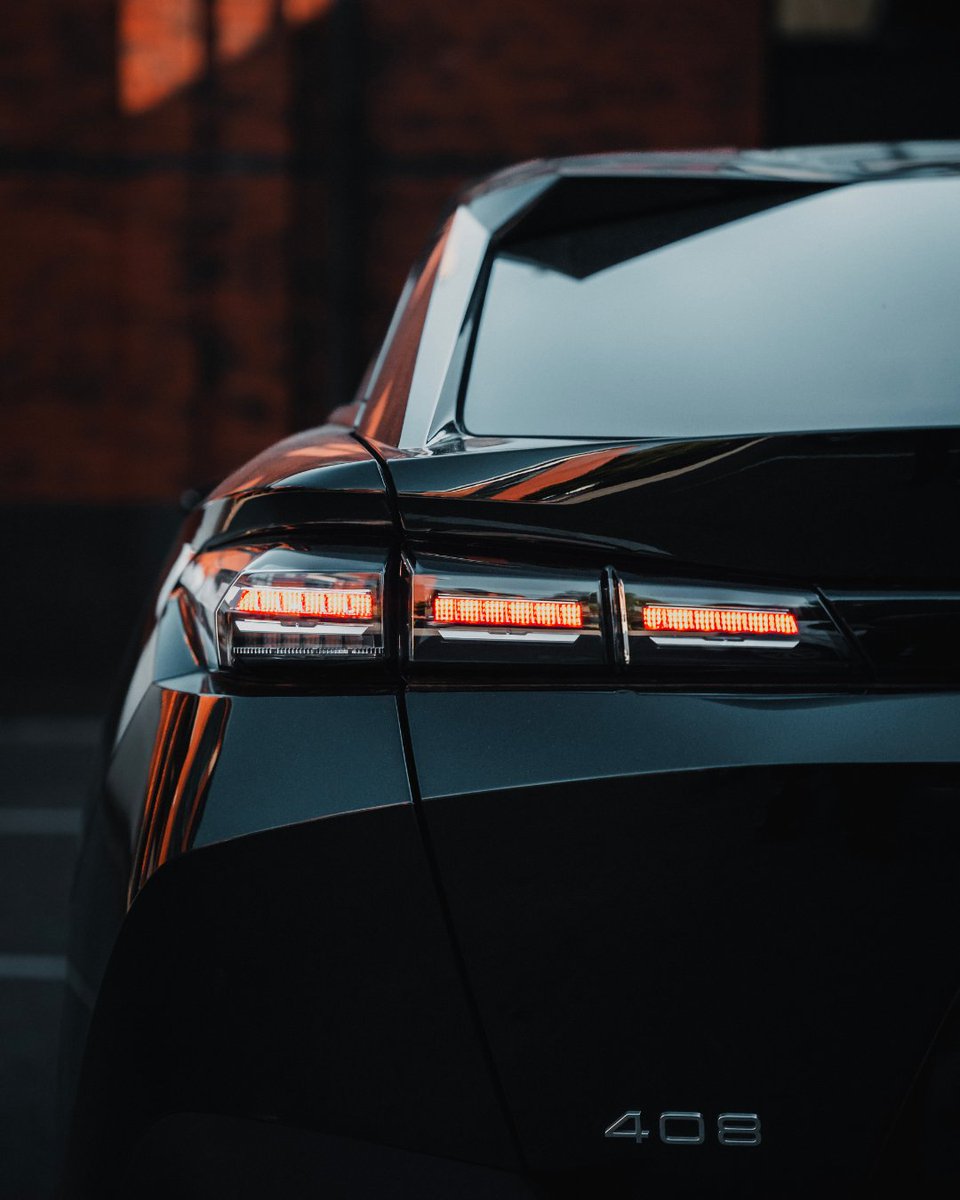 peugeotireland's tweet photo. Click in to experience the #Peugeot408 finished in #BlackPerlaNera

#SunsetDrives https://t.co/9SxYSC3sXw
