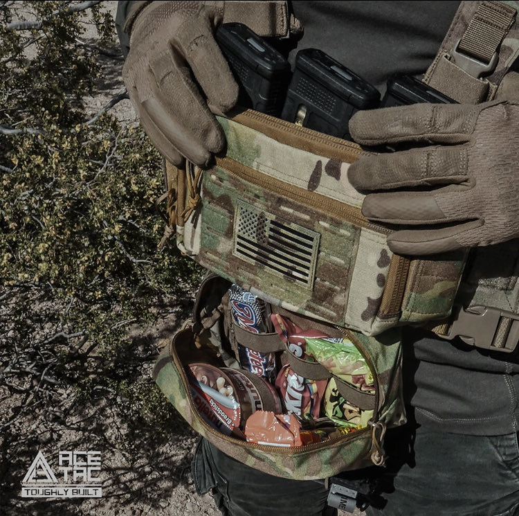 BLADE_0F_GRASS's tweet image. Every ICE agents lil tummy pack is filled with candy they need to be treated like piñatas