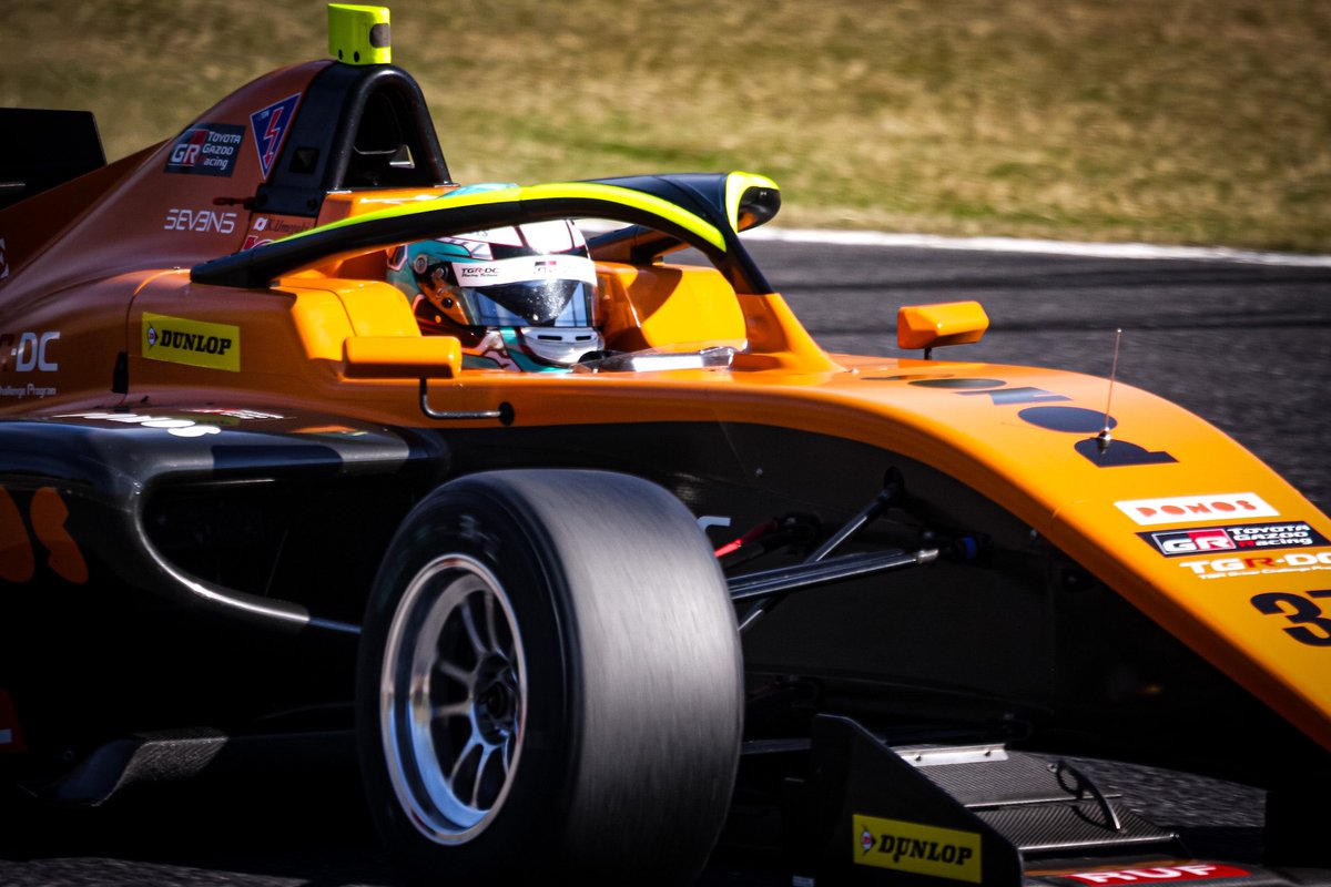 Jb17Shingo's tweet photo. 【Formula Regional Japan 2025 Champion】

TOM‘S Formula
Car No.37 梅垣清選手

改めてFRJチャンピオン獲得おめでとうございます🎉🎉
#FRJ #FormulaRegionalJapan #JAFGP https://t.co/DfUZfE7UOs