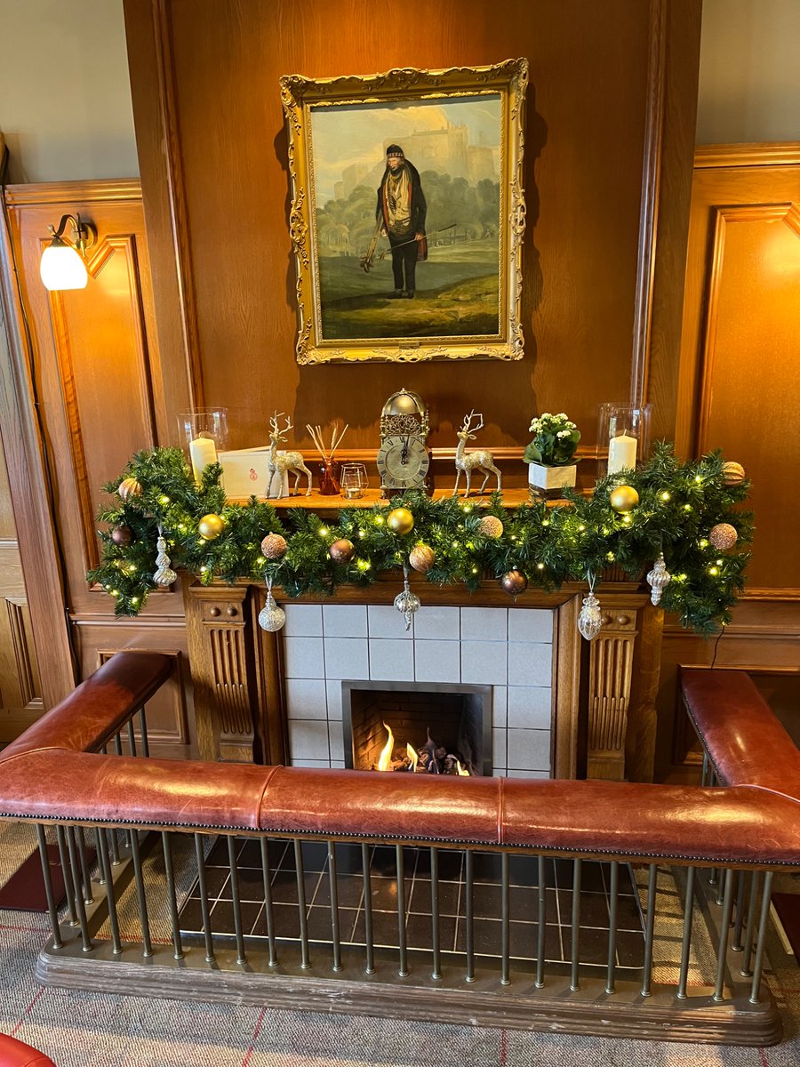 RBGS_TheOldest's tweet photo. Christmas at The Burgess has arrived. Today was our first festive lunch and we can’t wait to welcome Members &amp; Guests throughout December. https://t.co/mqqITvbcxv