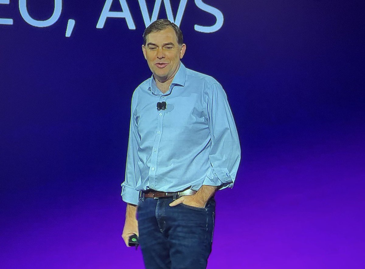 PatrickMoorhead's tweet image. Attending @awscloud reinvent most of the week. Top on my list: 
-custom AI silicon. CPU and XPU. 
-enterprise AI agents for horizontal integration across apps and other clouds 
-latest air-gapped on-prem offerings to compare to Google Distributed Cloud