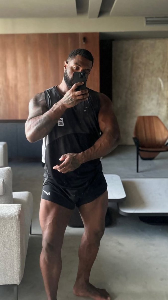 ⋆˚࿔𓋹 — 𝕮𝖔𝖑𝖔𝖘𝖘𝖔! tweet media