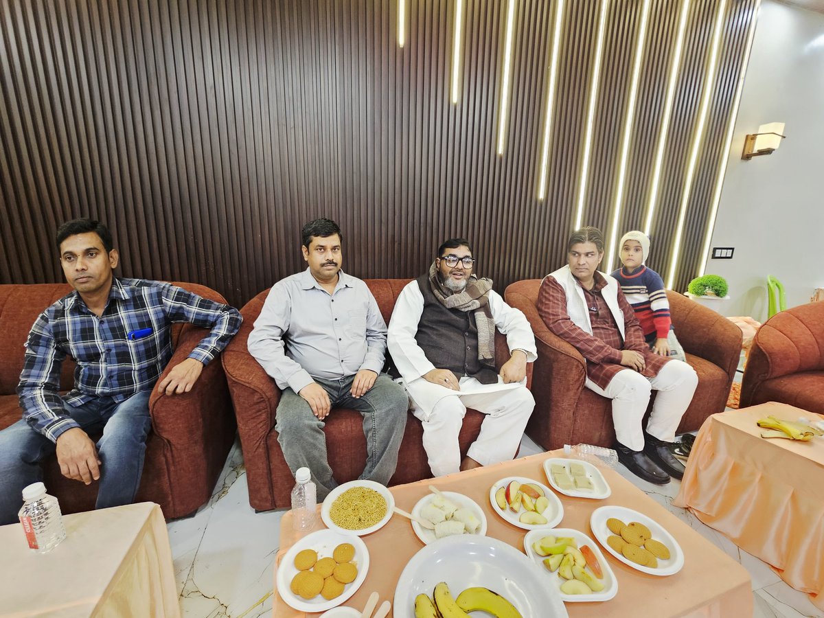 AltafAnsari356's tweet image. Ds lawn 
हूंसापुरा राजु इदरीसी की बहन की शादी में! 
@samajwadiparty @yadavakhilesh